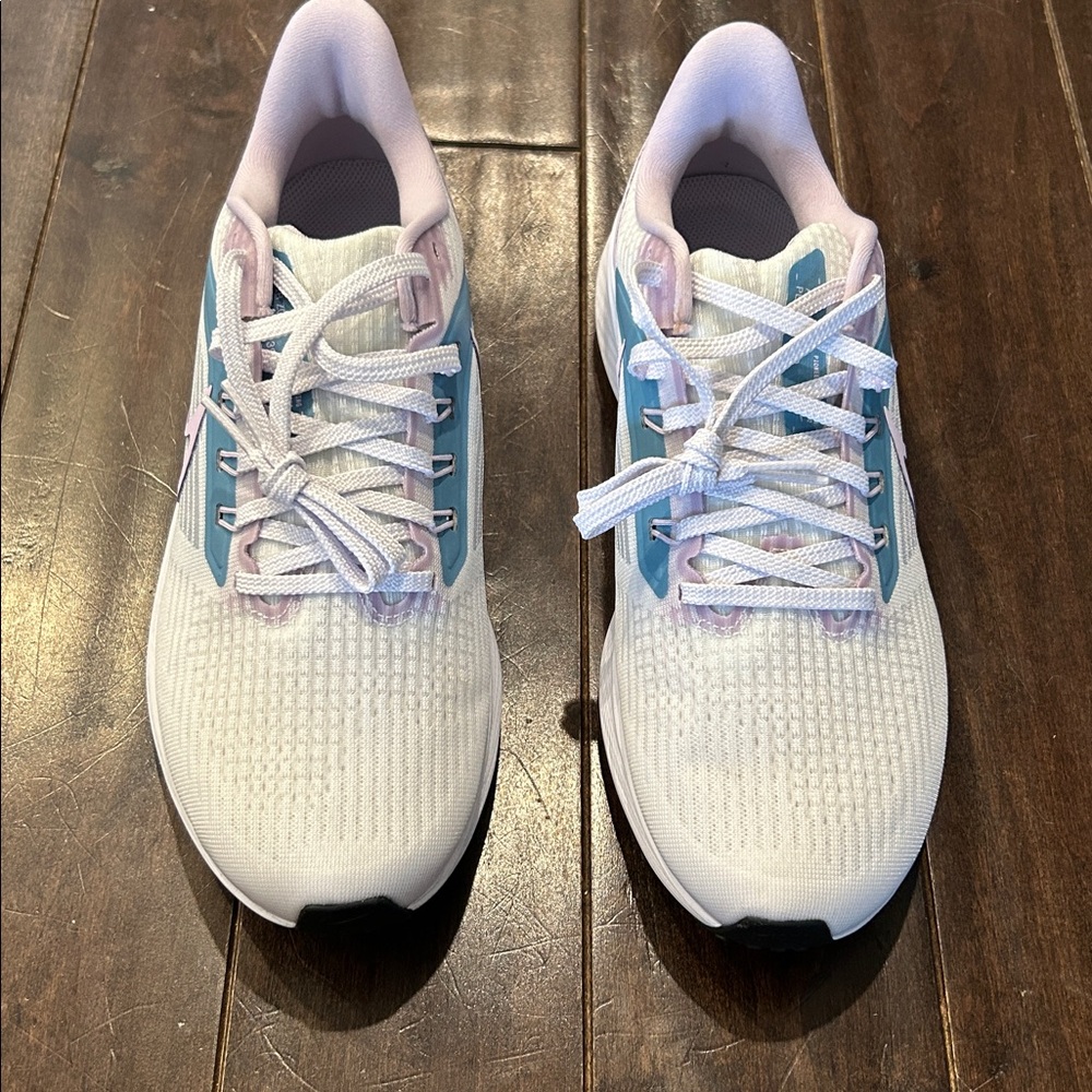 Nike Women's Air Zoom Pegasus 39 Trainers